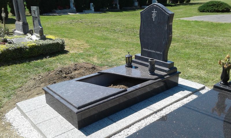 Egyszemélyes gránit síremlékek - Balázsgránit