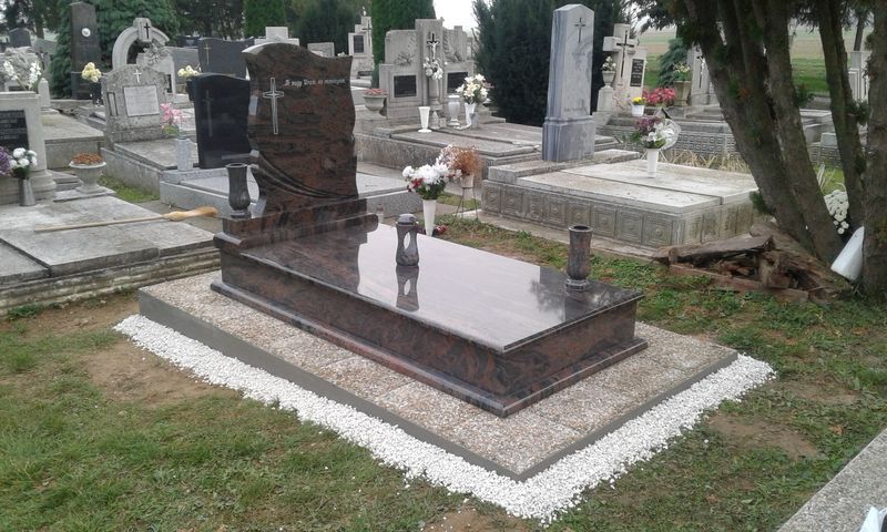 Egyszemélyes gránit síremlékek - Balázsgránit