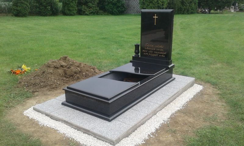 Egyszemélyes gránit síremlékek - Balázsgránit