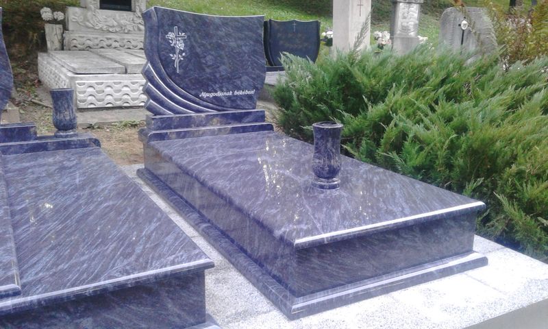 Egyszemélyes gránit síremlékek - Balázsgránit