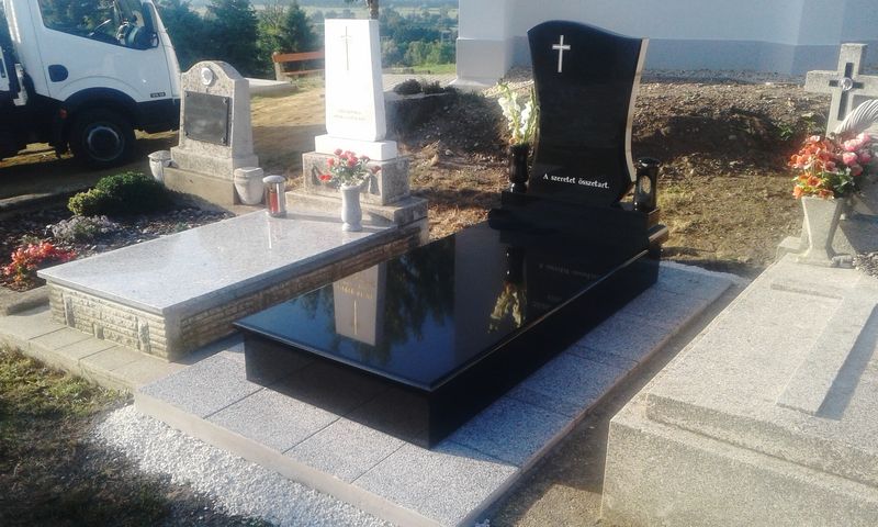 Egyszemélyes gránit síremlékek - Balázsgránit