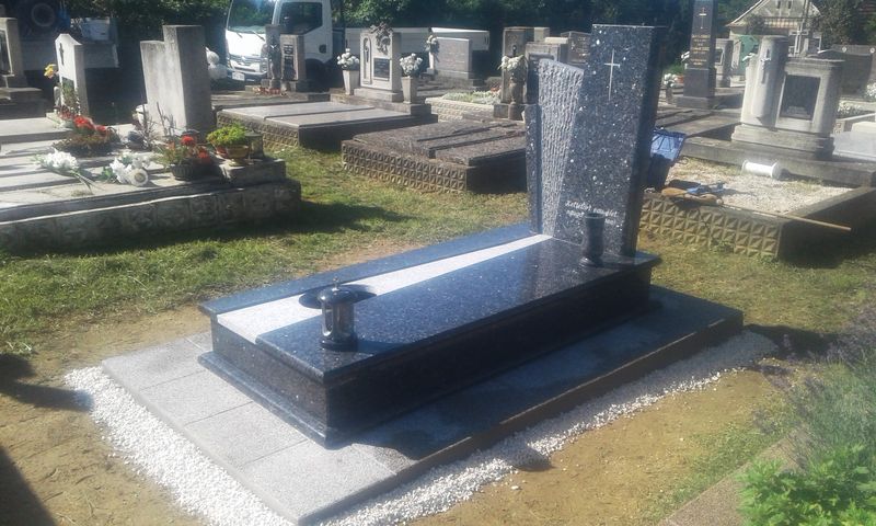 Egyszemélyes gránit síremlékek - Balázsgránit