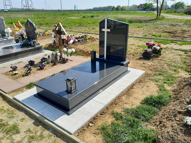 Egyszemélyes gránit síremlékek - Balázsgránit