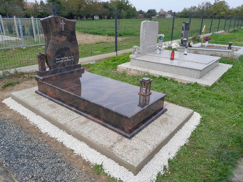 Egyszemélyes gránit síremlékek - Balázsgránit