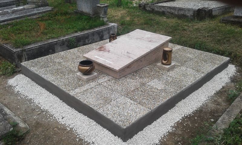 Gránit urnasírok - Balázsgránit