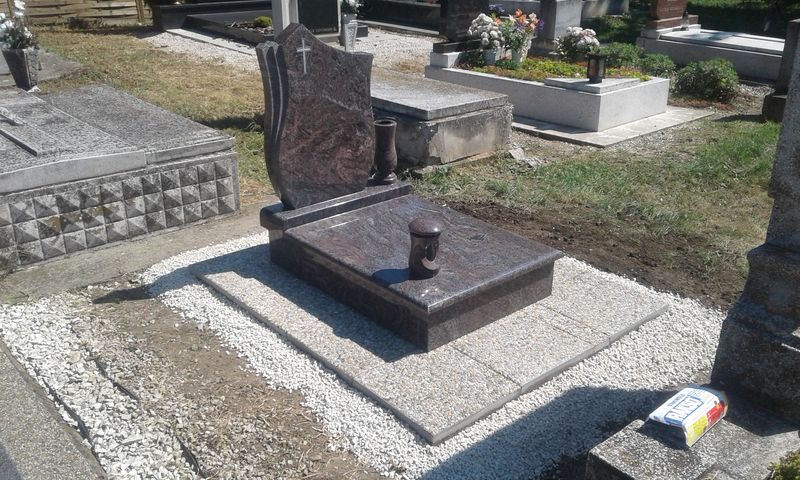 Gránit urnasírok - Balázsgránit