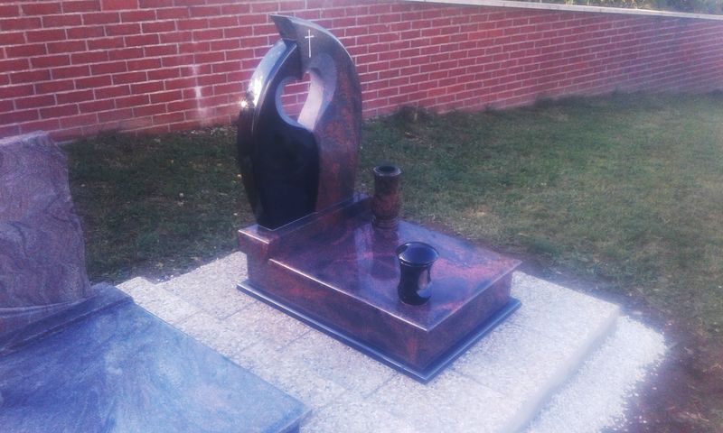 Gránit urnasírok - Balázsgránit