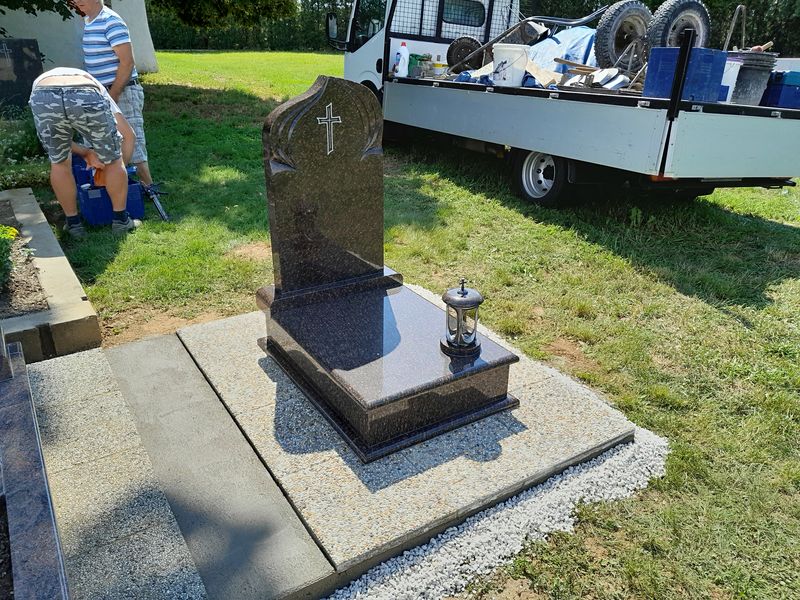 Gránit urnasírok - Balázsgránit