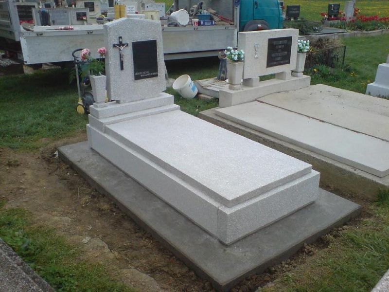 Egyszemélyes műkő síremlékek - Balázsgránit